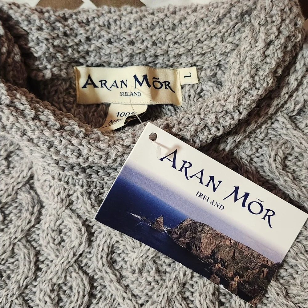 ARAN MÕR Ireland NWT Hearts High Neck Merino Wool Cable Sweater Fisherman Core - Picture 5 of 12